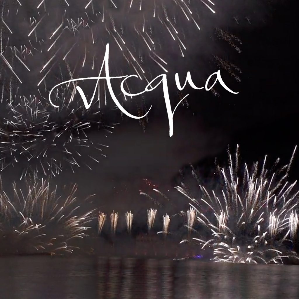 fuochi di artificio acqua